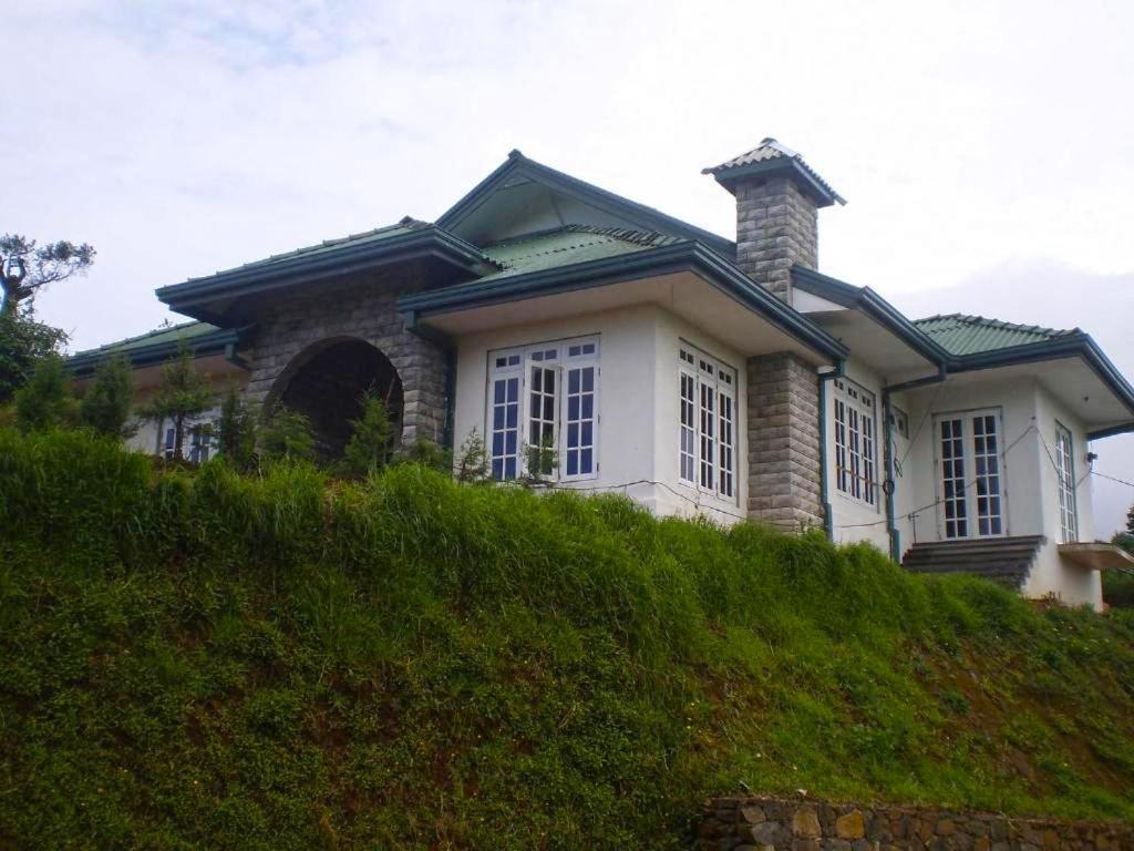 The Royal Terrace Holiday Bungalow Bed & Breakfast Nuwara Eliya Exterior photo