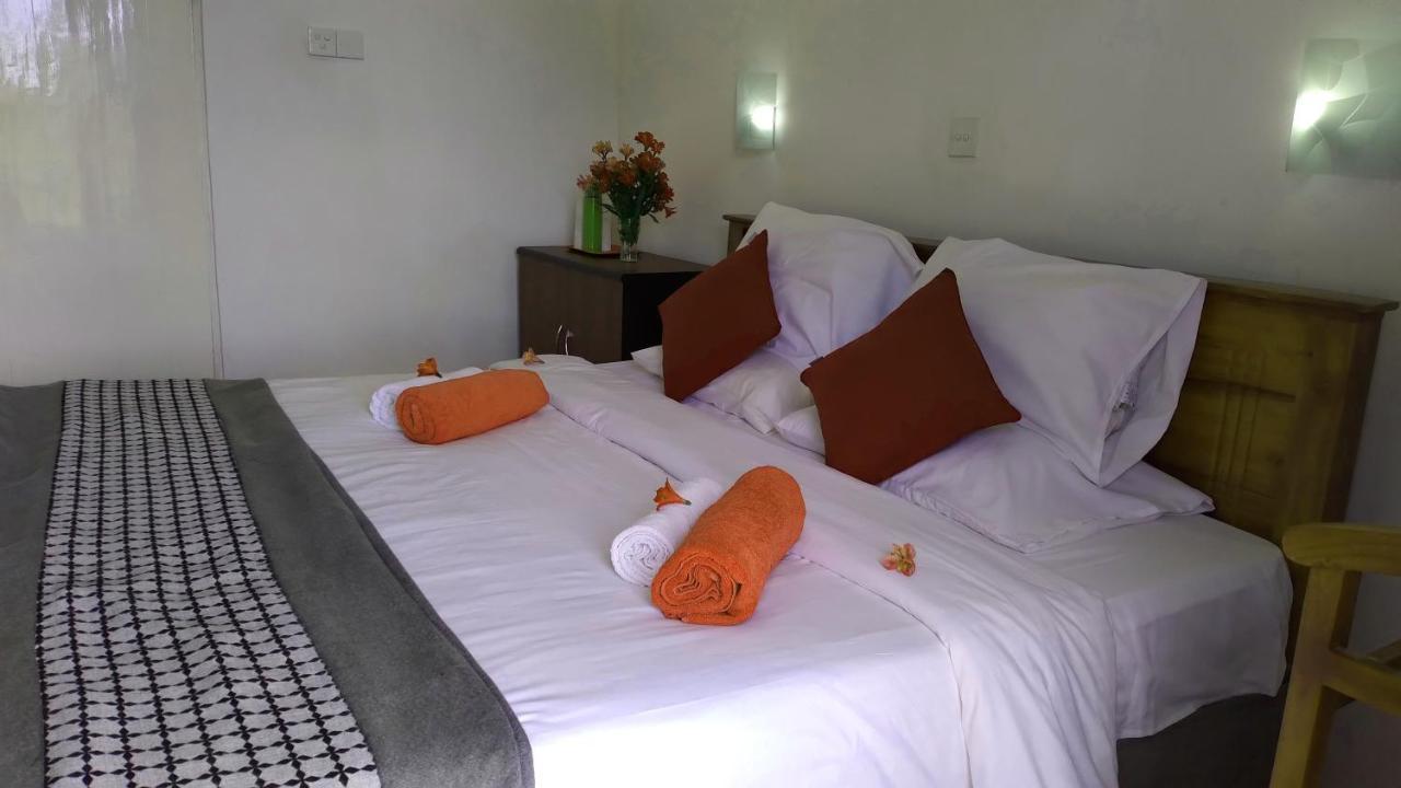 The Royal Terrace Holiday Bungalow Bed & Breakfast Nuwara Eliya Exterior photo